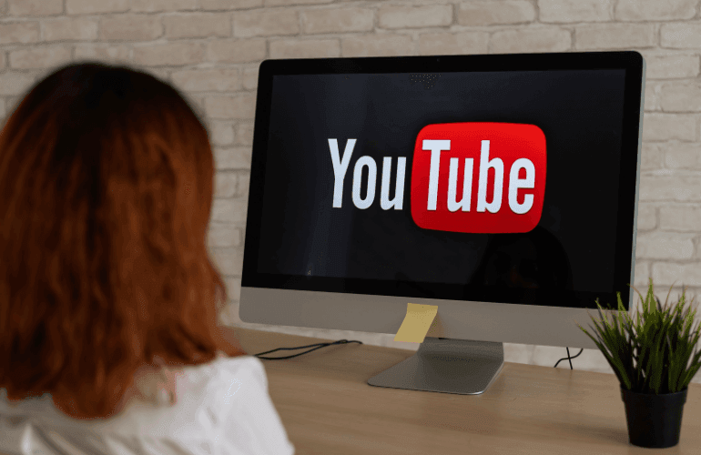 YouTube Основаване